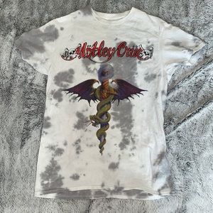 Motley Crue tee brand new small